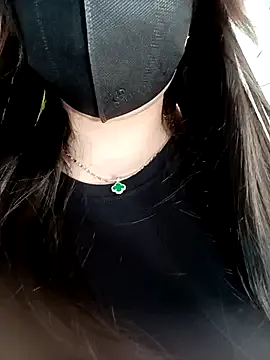 PumaShyXD – webcam model profile photo Image 3