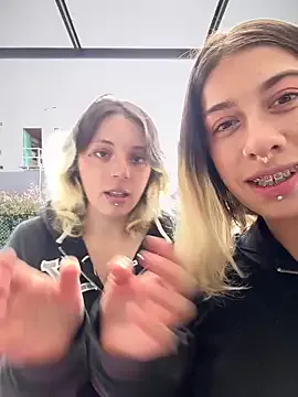 nide_xiaogou – webcam model profile photo Image 6