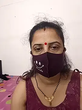 heyskylar – webcam model profile photo Image 15