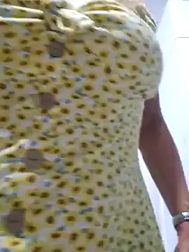 babyaylin – webcam model profile photo Image 11