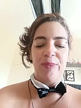 bunnyblondy – webcam model profile photo Image 2