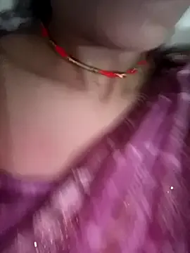 bunnyblondy – webcam model profile photo Image 4