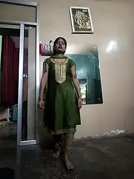 bunnyblondy – webcam model profile photo Image 5