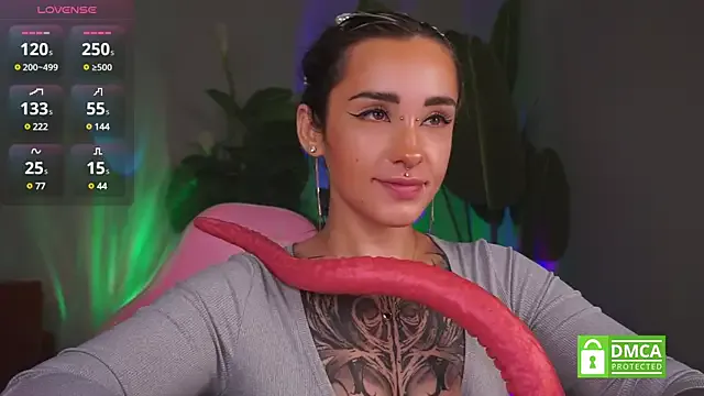 Runarunapi – webcam model profile photo Image 4