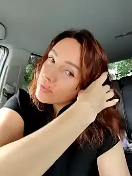 nayomi_34f – webcam model profile photo Image 7