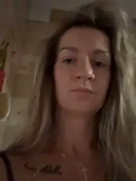 Hannahoff – webcam model profile photo Image 9