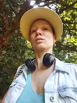 crazypaty – webcam model profile photo Image 5