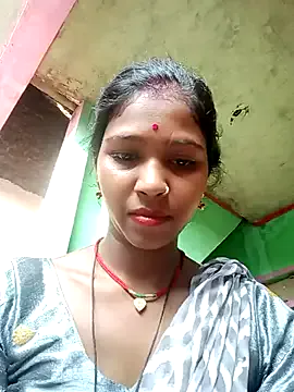 Kavya_KannadaTamil – webcam model profile photo Image 3