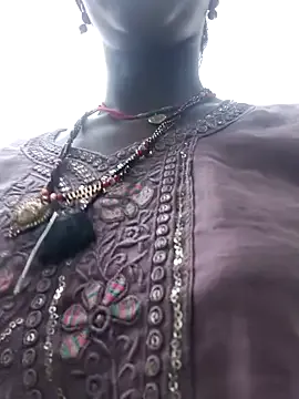 Kavya_KannadaTamil – webcam model profile photo Image 6