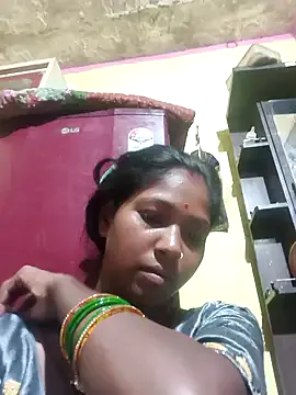 Kavya_KannadaTamil – webcam model profile photo Image 8