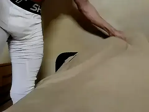 Benson18y – webcam model profile photo Image 11