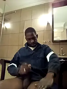 caylin – webcam model profile photo Image 3