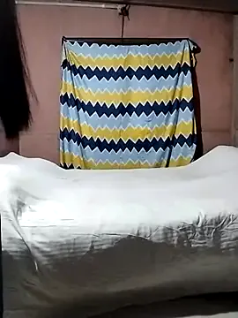 emyii – webcam model profile photo Image 4