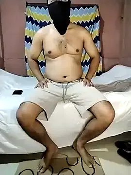 emyii – webcam model profile photo Image 5