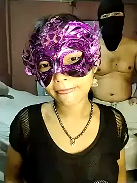 emyii – webcam model profile photo Image 8