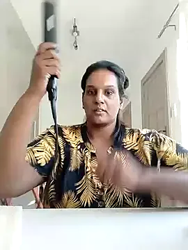 PumaShyXD – webcam model profile photo Image 6