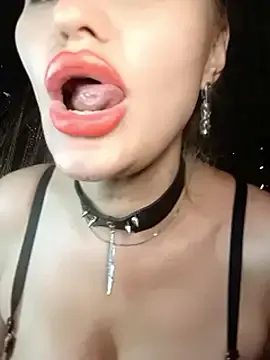 sayaka_xo – webcam model profile photo Image 3