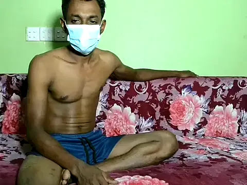 emyii – webcam model profile photo Image 4