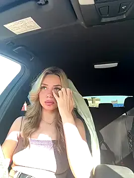 mc-Olivia – webcam model profile photo Image 6