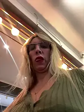 curvyflawless – webcam model profile photo Image 14