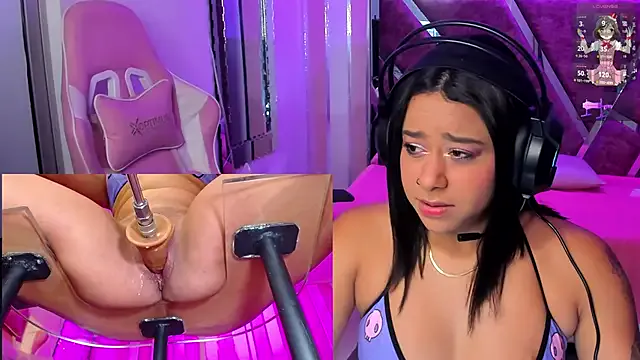 Selen-S – webcam model profile photo Image 11