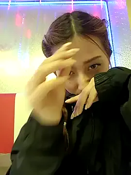 miistrip – webcam model profile photo Image 2