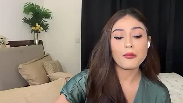 Kavya5500 – webcam model profile photo Image 6