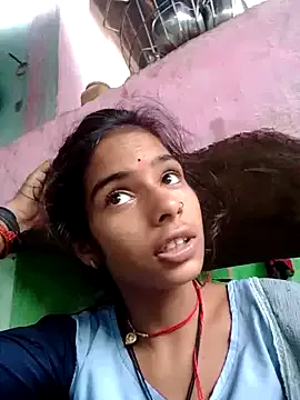 bunnyblondy – webcam model profile photo Image 10