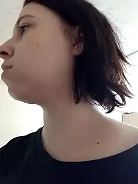 MerlyG – webcam model profile photo Image 10