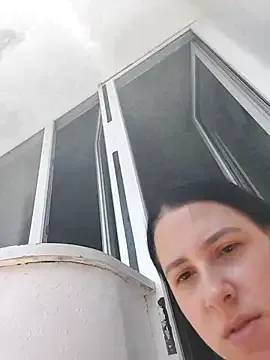 MerlyG – webcam model profile photo Image 7