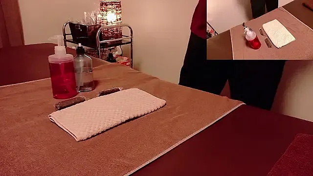 R-bonbon – webcam model profile photo Image 19