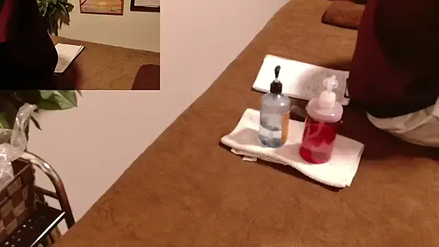 R-bonbon – webcam model profile photo Image 3