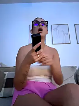 eli_sun – webcam model profile photo Image 16