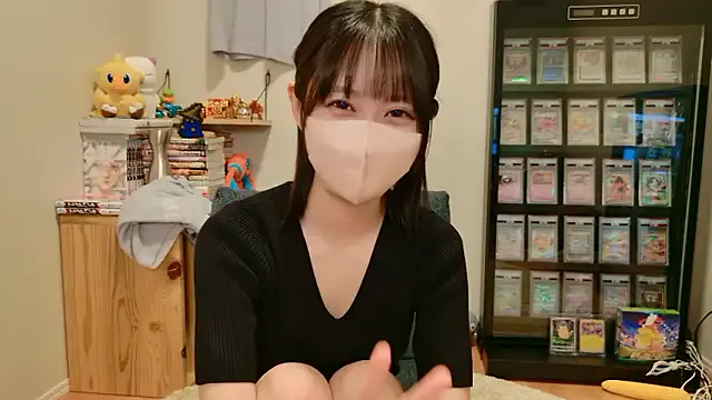 LT-333 – webcam model profile photo Image 15