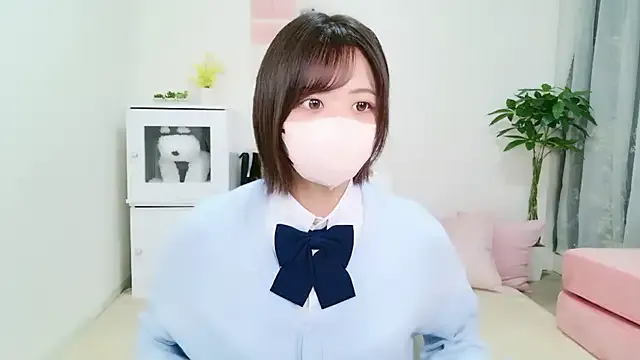 avroramy – webcam model profile photo Image 2