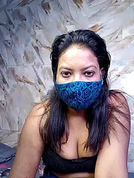 Runarunapi – webcam model profile photo Image 17