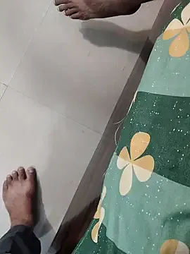 Cute-Simmi69 – webcam model profile photo Image 4