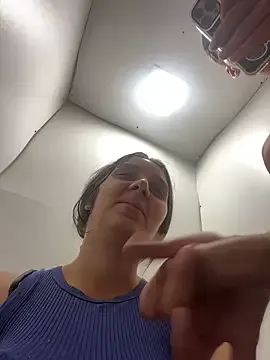 nide_xiaogou – webcam model profile photo Image 15