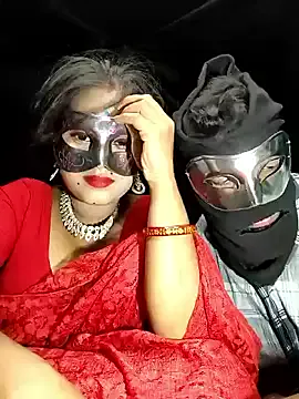 emyii – webcam model profile photo Image 9