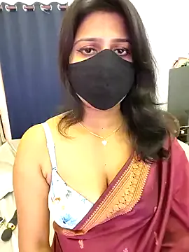 Runarunapi – webcam model profile photo Image 16