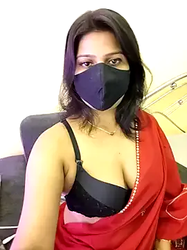 Runarunapi – webcam model profile photo Image 5