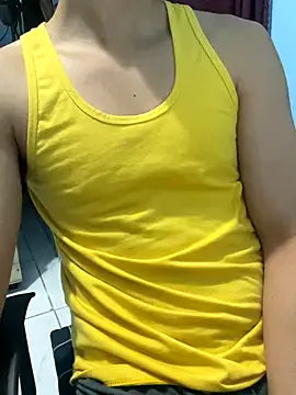 Runarunapi – webcam model profile photo Image 8