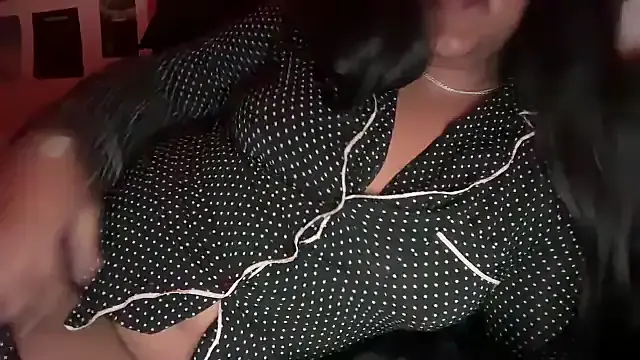 Runarunapi – webcam model profile photo Image 14