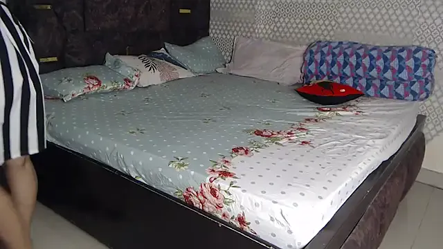 nakedbakers – webcam model profile photo Image 16