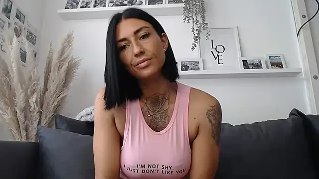 sigmasian – webcam model profile photo Image 2