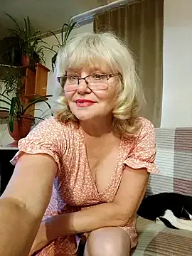 PumaShyXD – webcam model profile photo Image 8