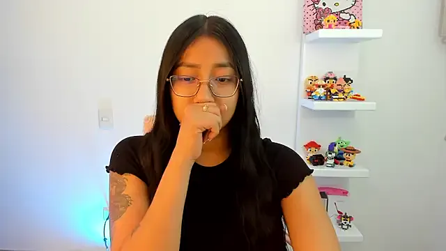 Olivia_11 – webcam model profile photo Image 5