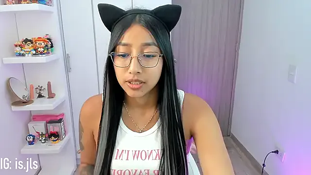 Olivia_11 – webcam model profile photo Image 8