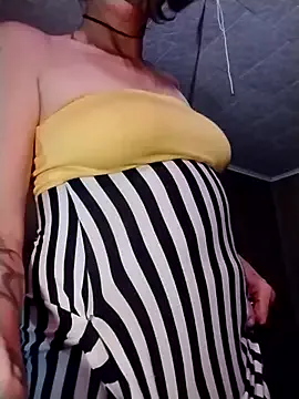 Runarunapi – webcam model profile photo Image 2