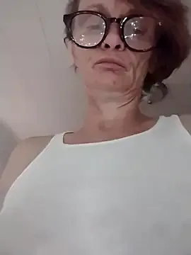 Runarunapi – webcam model profile photo Image 5